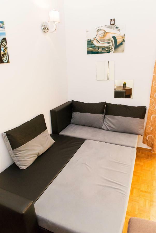 Lianos Business Class A
