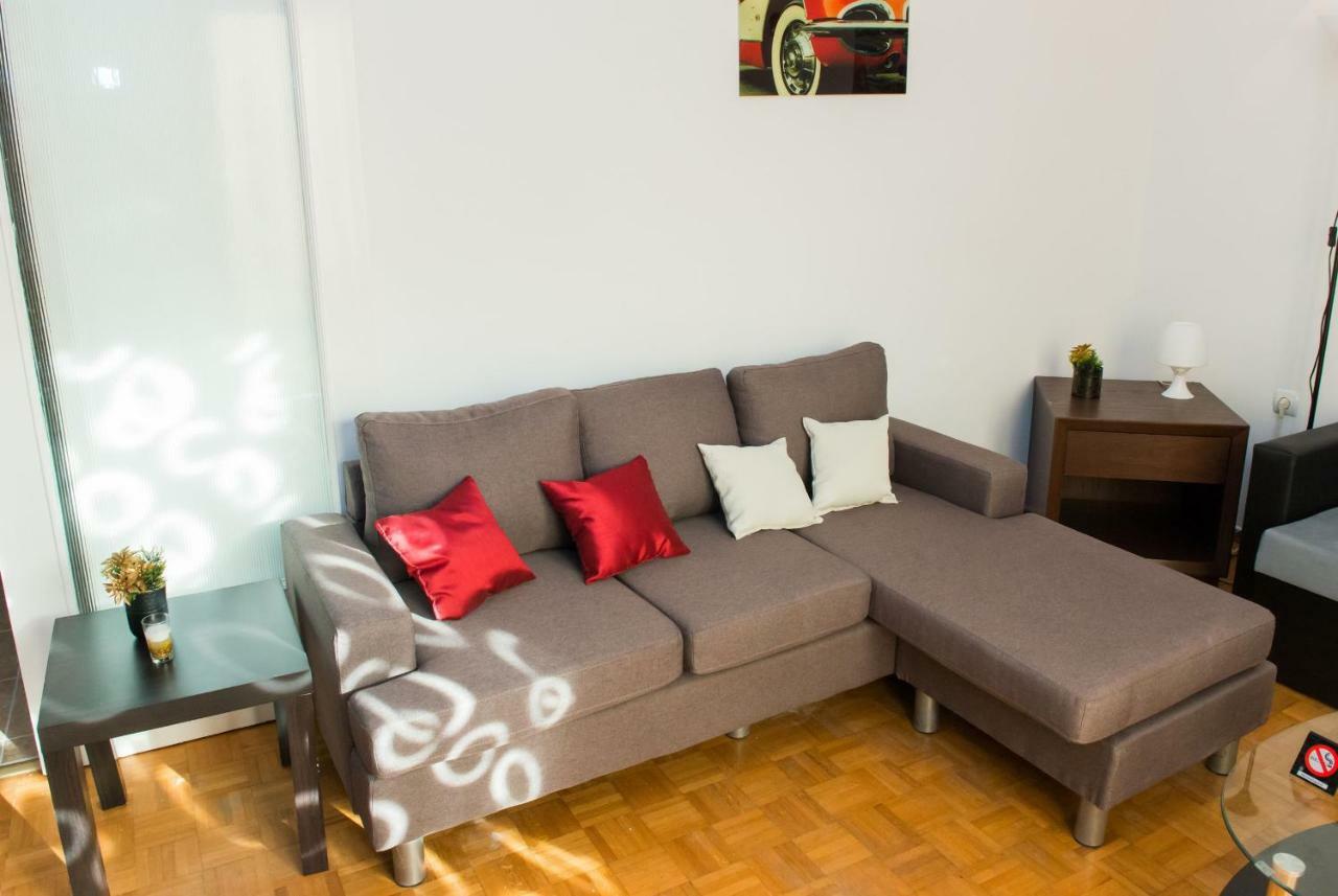 Lianos Business Class A Apartment Piraeus